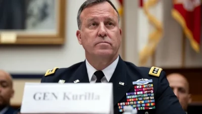 "قائد القيادة المركزية الأميركية يزور العراق وسوريا لبحث جهود مكافحة داعش وأوضاع مخيم الهول"