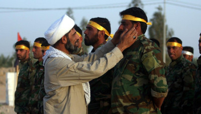 بعد انقطاع لأشهر.. إيـران تعيد صرف الرواتب لعناصر ميليشياتها في سوريا