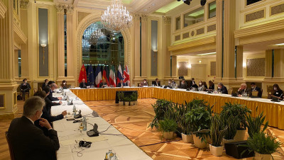 عقب التصعيد الإيراني.. مباحثات "إيجابية" في فيينا