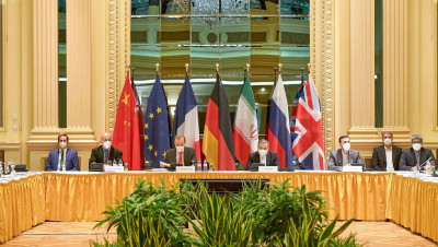 "الحرس الثوري ومكتب خامنئي".. "عقبتان" أمام مفاوضات فيينا بين واشنطن وطهران