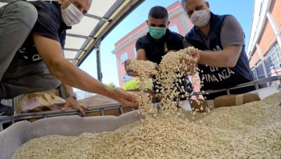 الكشف عن شبكة من "حـزب الله" وقوات الأسد لتهريب وترويج المخدرات في سوريا