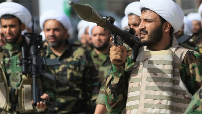 إيران تعيد هيكلة ميليشياتها في العراق بعد تدربيهم في لبنان