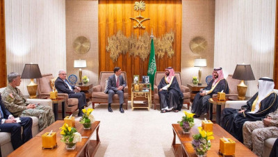 إسبر: واشنطن ملتزمة بمساعدة السعودية في ظل أنشطة إيران