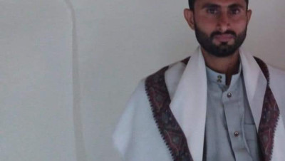 جريــمة مــروعة.. مشرف حوثي يقــتل والديه رمـيا بالرصــاص