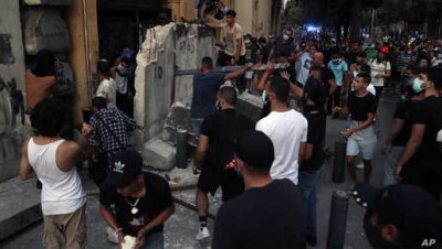 انتقادات علنية وحادة تطال "حزب الله" بسبب ما وصل إليه حال لبنان