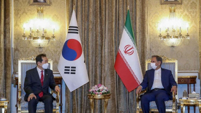 كوريا الجنوبية وإيران تخططان لعقد محادثات بخصوص المليارات المجمدة