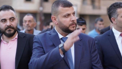 يرقص على أنغام أغنية للأسد.. مقطع فيديو يثير ضجة في لبنان