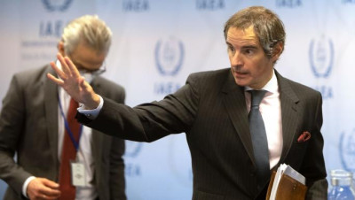 "غروسي": إيران ستغلق 27 كاميرا لوكالة الطاقة لمراقبة نشاطاتها النووية