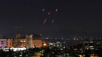 ماذا قصفت إسرائيل في غاراتها على مطار دمشق؟