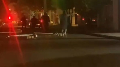 شرطي إيراني ينهار بالضرب على شابة خلعت حجابها (فيديو)