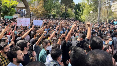 دعوات للتظاهر أمام الجامعات في إيران السبت المقبل