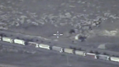 صحيفة أمريكية: إسرائيل هي من قصفت قافلة عربات إيرانية في البوكمال