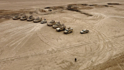 مصادر استخباراتية تؤكد إدخال إيران شحنات أسلحة إلى سوريا بذريعة المساعدات