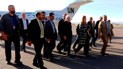 "غريفيث" يصل السعودية لبحث مقترحات أممية بشأن اليمن