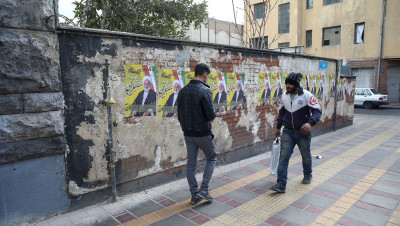 إيـران تهدد شركتين كوريتين بعد انسحابهما من السوق