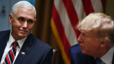 بنس: ترامب سيطلب من حلفائنا الانسحاب من الاتفاق النووي