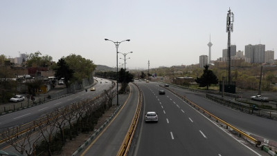 مدمنو المخدرات.. مراكز متنقلة لنشر "كورونا" في طهران