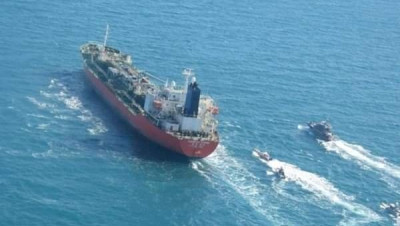 إيران تبتز "كوريا الجنوبية" السفينة مقابل الأموال المجمدة