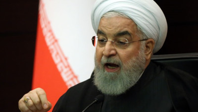 روحاني يطالب الكاظمي بالإفراج عن الأموال المجمدة في بنوك العراق