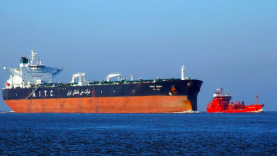 تحقيق يكشف كيف تخرق إيران العقوبات الأمريكية