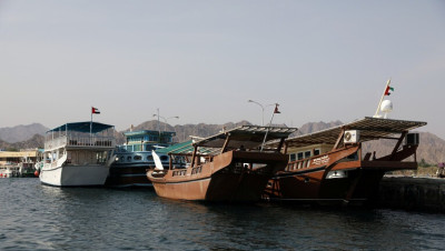 الإمارات تنقذ سفينة شحن إيـرانية من الغرق