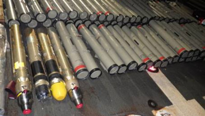 بومبيو: إيـران تتحدى مجلس الأمن بتهريب السلاح للحوثيين