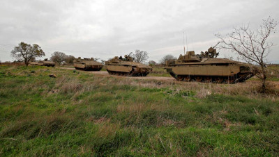 صحيفة إسرائيلية تكشف عن غرض مختلف من الغارات على ديرالزور شرق سوريا