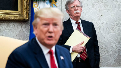 "صقر الحروب" يحمّل ترامب مسؤولية هجمات إيران على السعودية