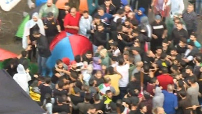 بعد النبطية.. زعران "حزب الله" و"أمل" يهاجمون المتظاهرين وسط بيروت