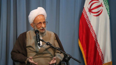 "خامنئي وروحاني ونصرالله" يعزون بوفاة "محمد يزدي"