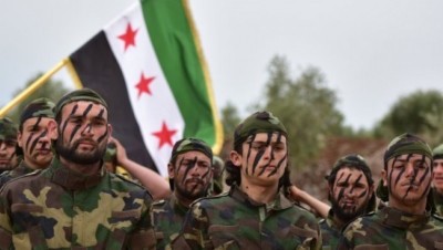 مخاوف حوثية إيرانية من وصول مقاتلين سوريين إلى اليمن