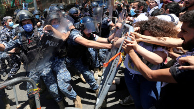 "الطائـفيـة" سلاح "حـزب الله" لحرف حراك اللبنانيين