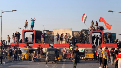 العراق.. مظاهرات في مدن عدة بمناسبة الذكرى الأولى لثورة تشرين