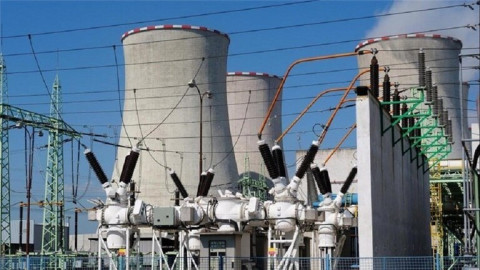 مجددا.. انفجار وحريق يضربان من...