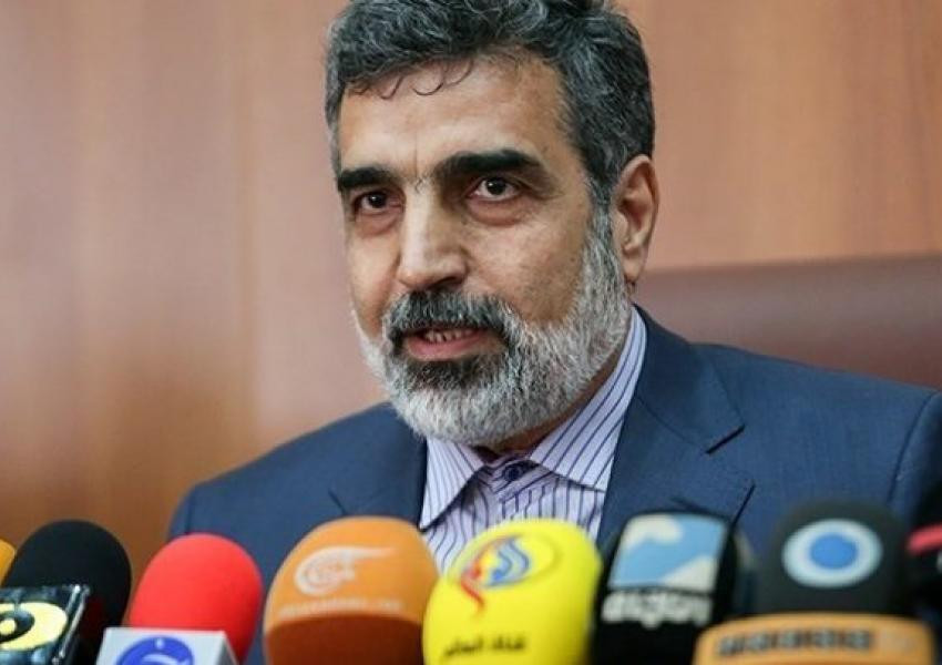 بالفيديو.. إصابة مسؤول إيراني بارز في مفاعل نطنز واختراق أسياخ الحديد لقدميه