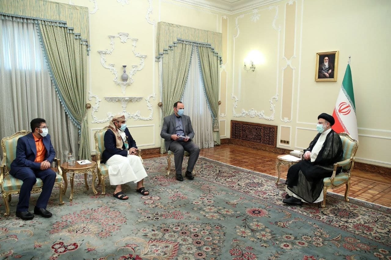 "رئيسي" بعد لقاء وفد الحوثيين: لا يحق لأحد من خارج اليمن أن يقرر مصير هذا البلد!