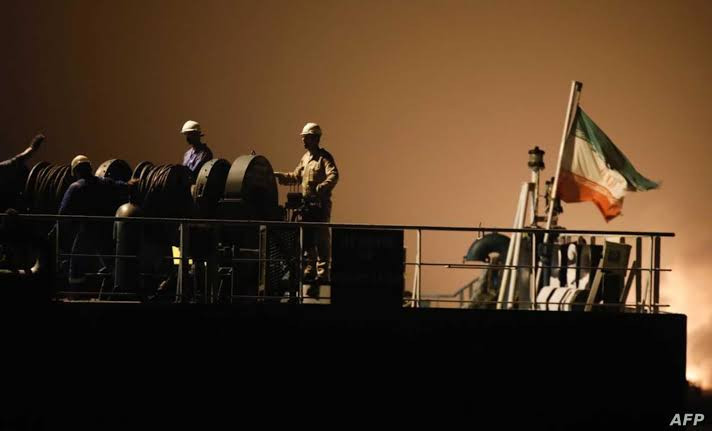 متزعم "حـزب الله": سفن إيرانية ستبحر قريبا إلى لبنان