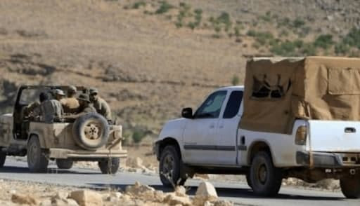 "فاطميون"  تنقل عتادها من ريف الرقة