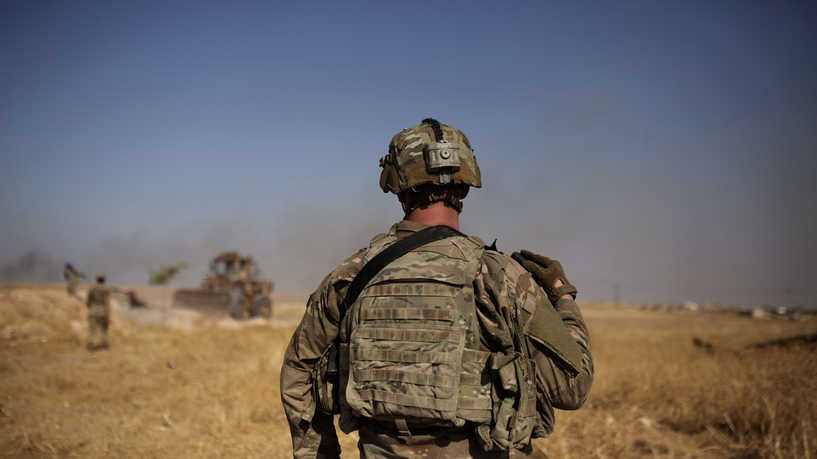 مسؤولون أمنيون أميركيون: إيران هي من استهدفت قاعدة التنف في سوريا