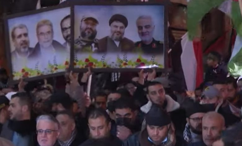 متظاهرون في غزة يهتفون للحوثيين ويشتمون السعودية وبيان يتبرأ