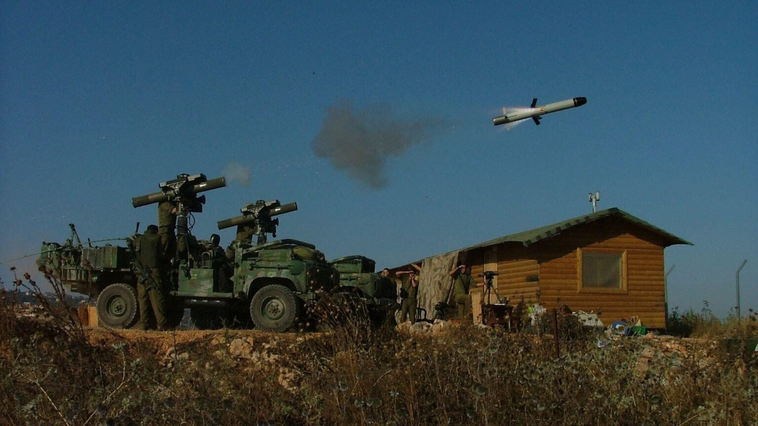 إسرائيل تتودد من روسيا لضمان استمرار حملتها على "حزب الله" في سوريا