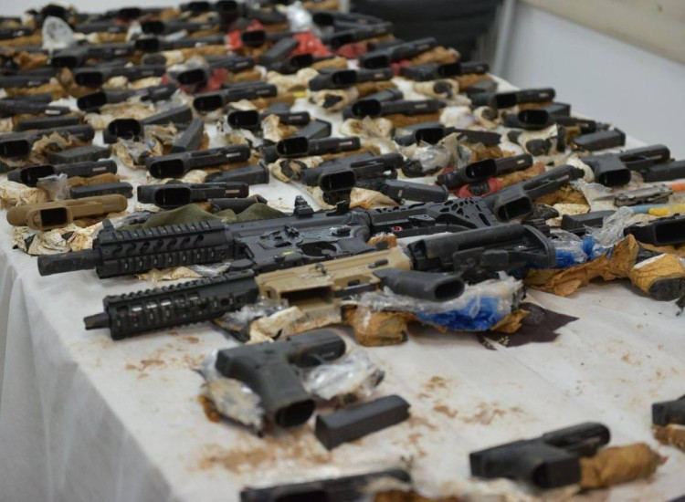 إسرائيل تحبط "أكبر" عملية تهريب أسلحة من لبنان