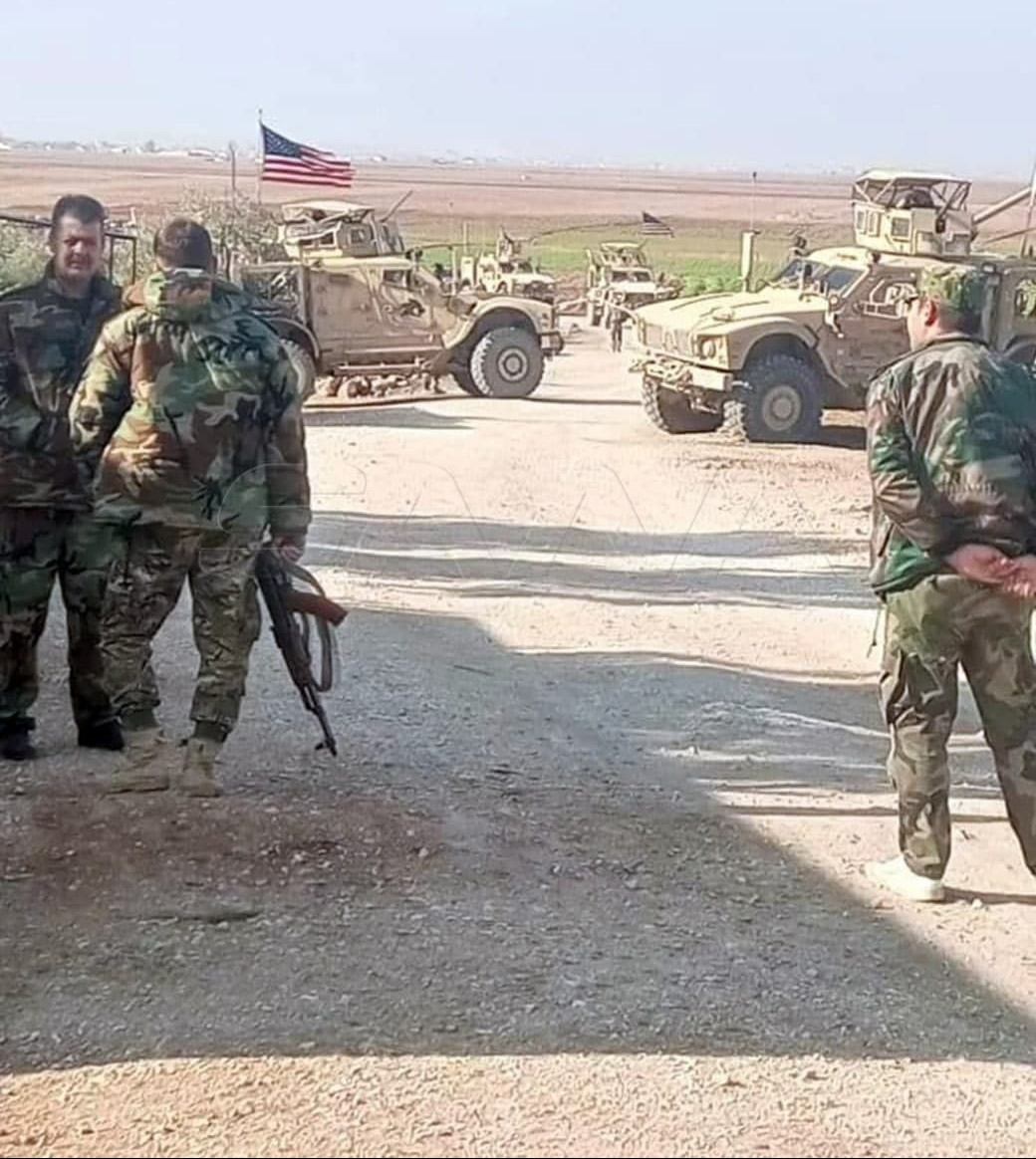 أصوات انفجارات بمحيط قاعدة أمريكية بديرالزور ومصادر تكشف السبب