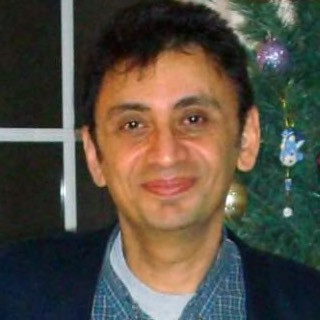 زوجة معتقل في إيران تناشد جو بايدن