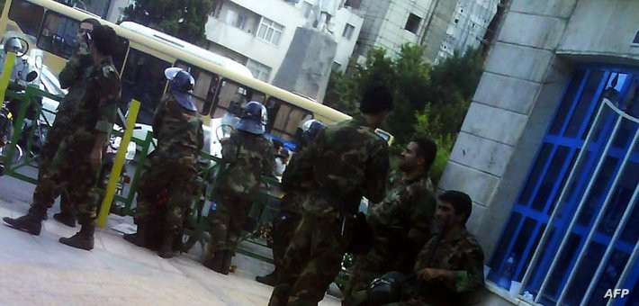 قتلى وجرحى باحتجاز رهائن غرب إيران