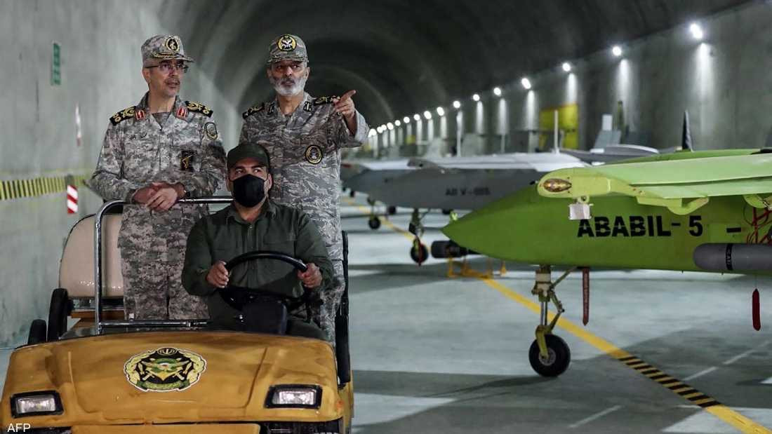 إيران تكشف عن قاعدة للطائرات المسيرة تحت الأرض دون أن تحدد موقعها