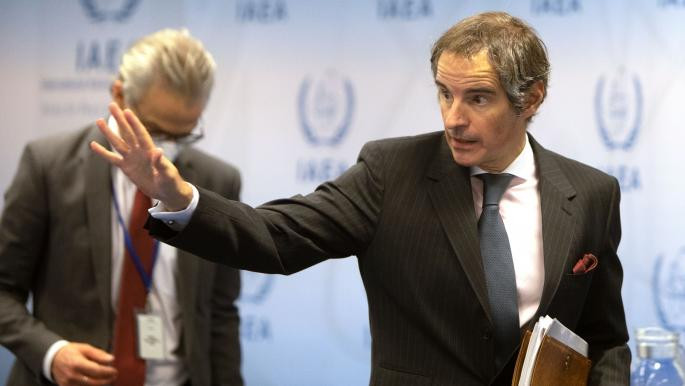 "غروسي": إيران ستغلق 27 كاميرا لوكالة الطاقة لمراقبة نشاطاتها النووية