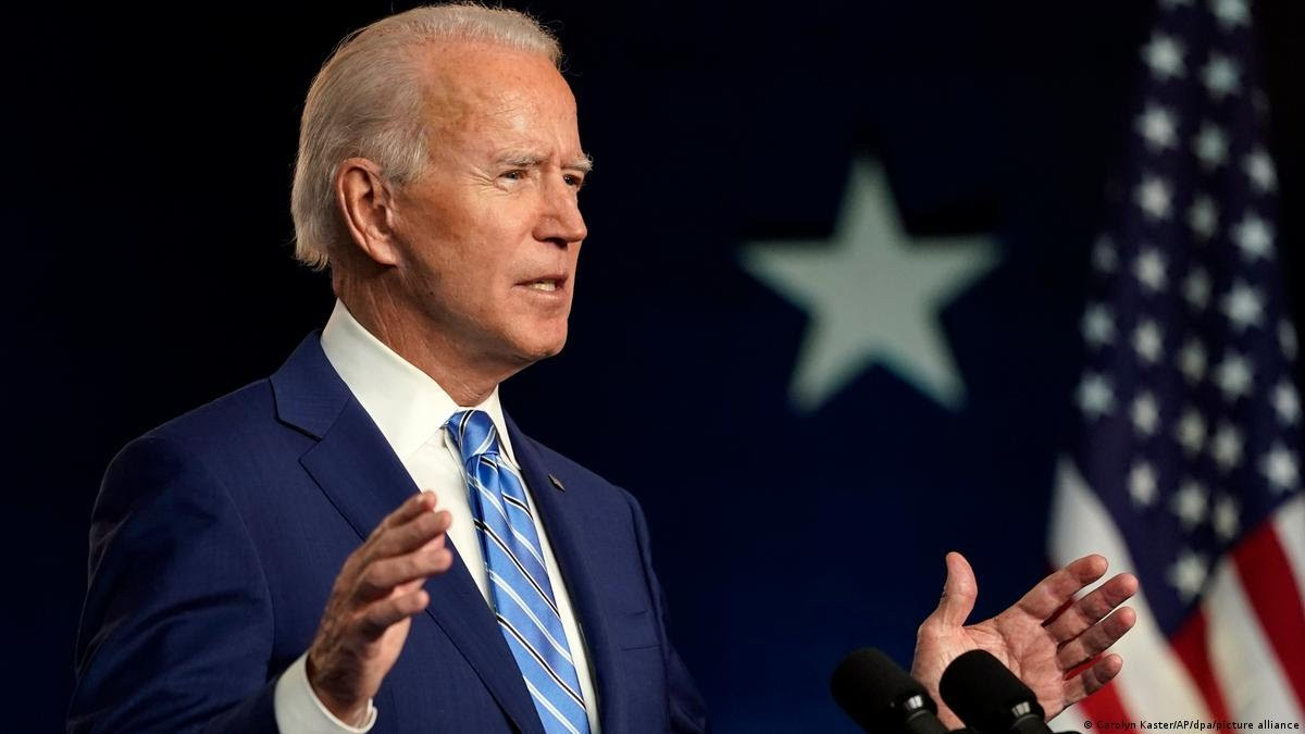 "بايدن" يلوح باستخدام القوة ضد إيران