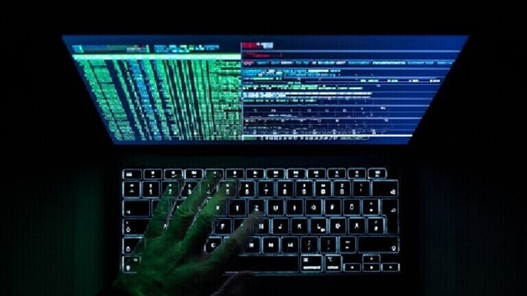 قراصنة إيرانيون يستولون على بيانات ملايين الإسرائيلين بينهم رئيس الورزاء "يائير لابيد"