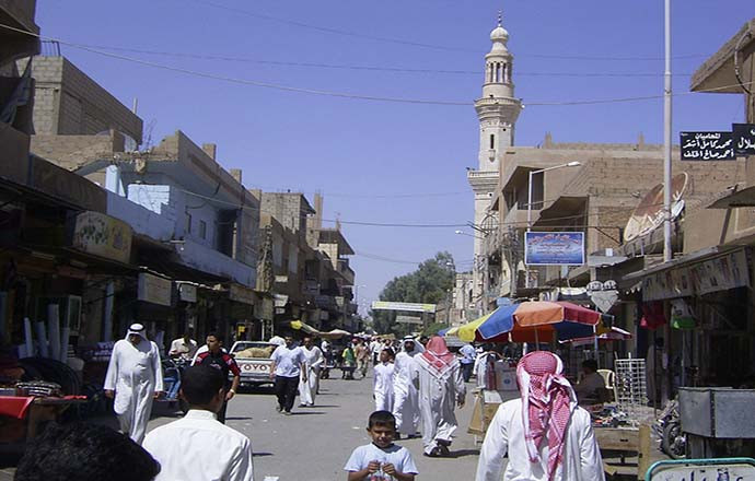 اجتماعات غير اعتيادية تضم أبرز قادة الحرس الثوري الإيراني في البوكمال السورية
